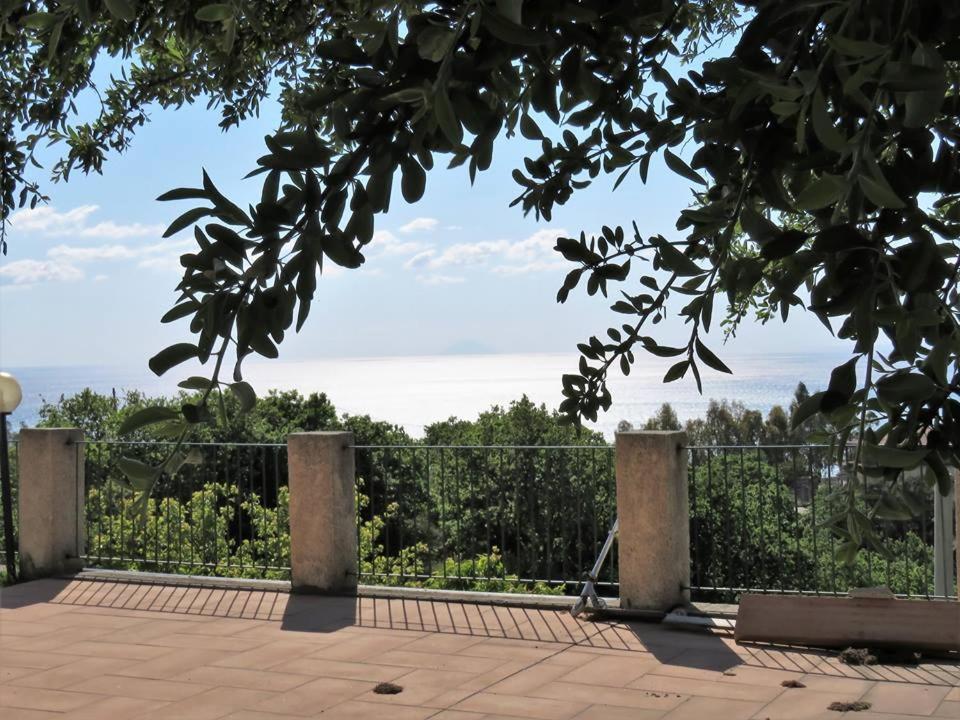 B&B Le Rose Del Tirreno Falerna Buitenkant foto