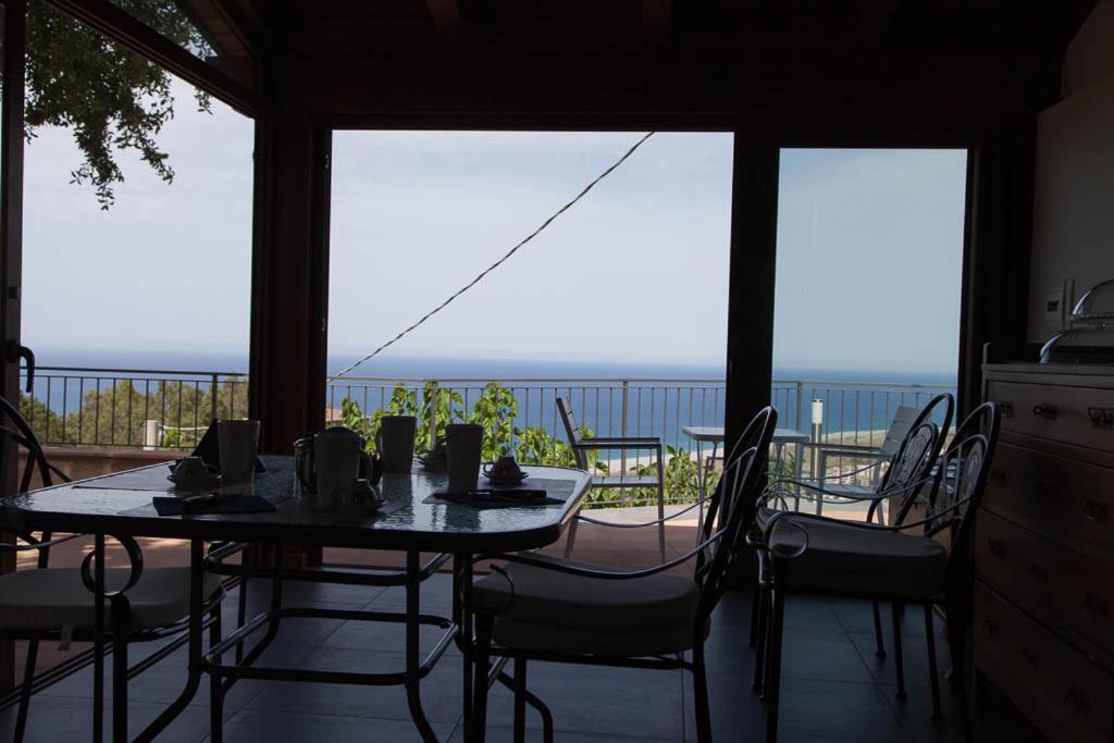 B&B Le Rose Del Tirreno Falerna Buitenkant foto